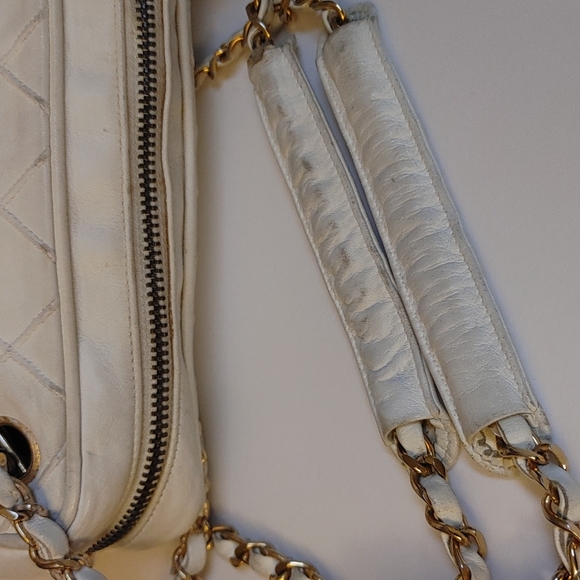 VTG Chanel White Bag - Picture 15 of 16